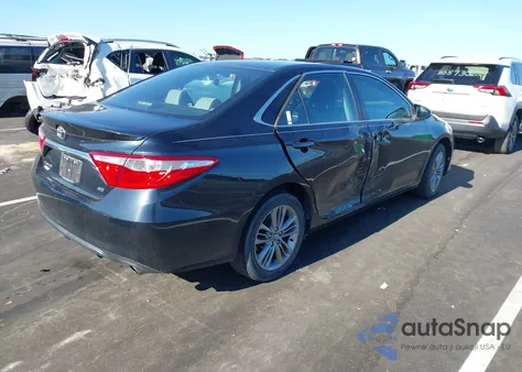 2015 Toyota Camry Se z USA, uszkodzony, nr VIN 4T1BF1FK2FU075401